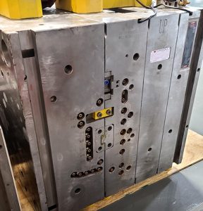 injection mold tooling design1